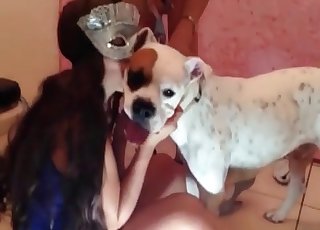 Hold that doggy for a good shot